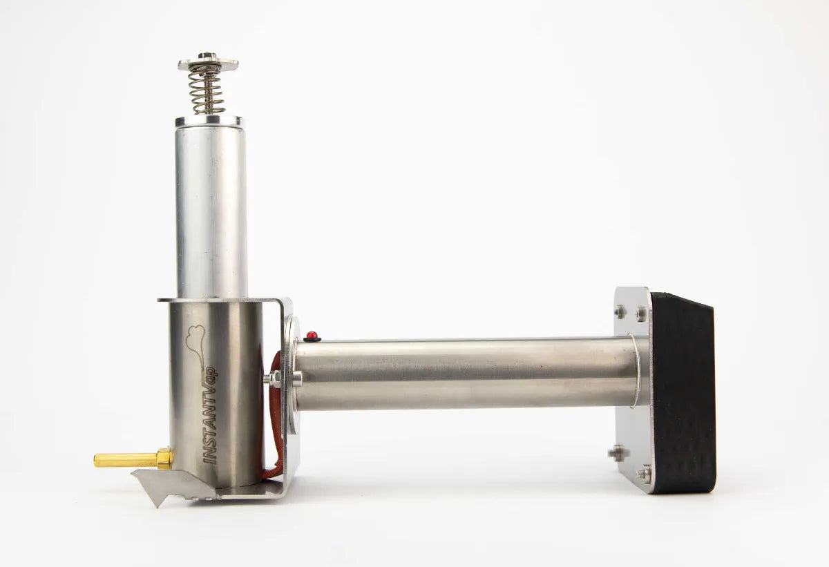 InstantVap® Lite cordless oxalic acid vaporiser upright with tool battery for small apiary treatment